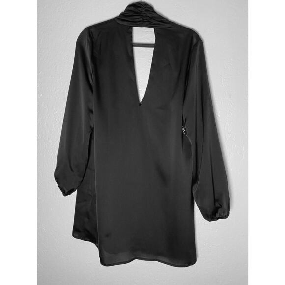 Nasty Gal Womens Bow Tie Front Minimalist Neutral Lagenlook Mini Shift Dress NWT - Picture 4 of 9